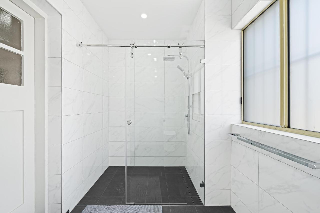 Burwood New 2 Bedroom 2 Bath Apt Free Parking Sídney Exterior foto